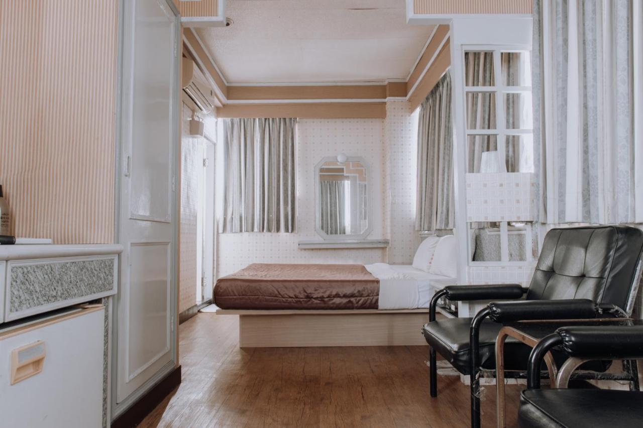 Tong Hsin Hotel Pingtung Экстерьер фото