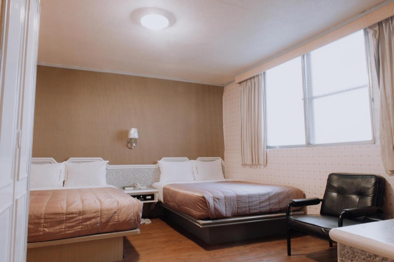 Tong Hsin Hotel Pingtung Экстерьер фото